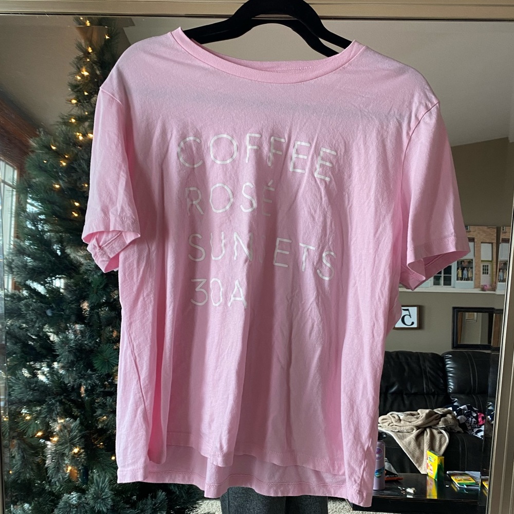 Graphic tee